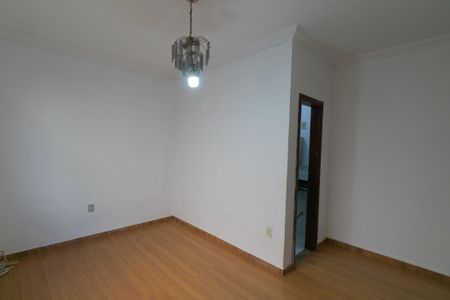 Casa para alugar com 110m², 3 quartos e 2 vagasSuíte