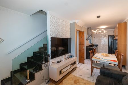 Casa à venda com 69m², 2 quartos e 1 vaga Casa à venda com 69m², 2 quartos e 1 vagaSala