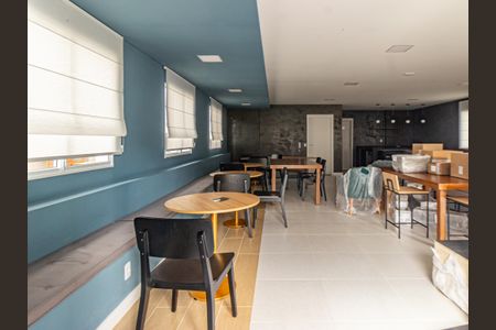Apartamento para alugar com 34m², 2 quartos e sem vagaÁrea comum - Salão de festas