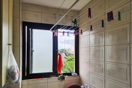 Apartamento à venda com 60m², 2 quartos e 1 vagaÁrea de Serviço 