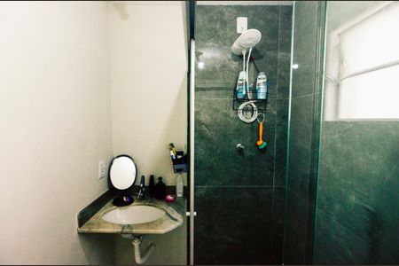 Apartamento à venda com 65m², 2 quartos e sem vagaBanheiro Social