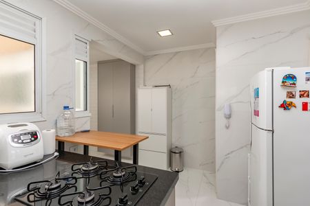 Apartamento à venda com 84m², 3 quartos e 2 vagas Apartamento à venda com 84m², 3 quartos e 2 vagasCozinha