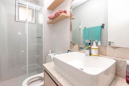 Apartamento à venda com 84m², 3 quartos e 2 vagas Apartamento à venda com 84m², 3 quartos e 2 vagasBanheiro Social