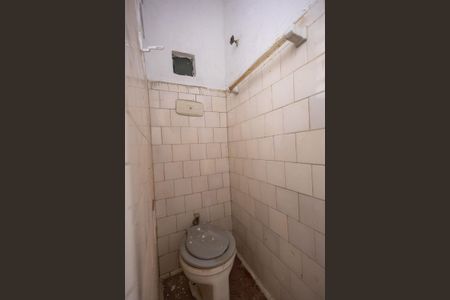 Casa para alugar com 92m², 4 quartos e sem vaga Casa para alugar com 92m², 4 quartos e sem vagaBanheiro de Serviço