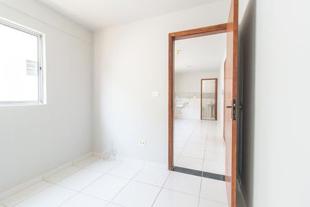 Quarto de apartamento para alugar com 1 quarto, 27m² em Fazendinha, Curitiba