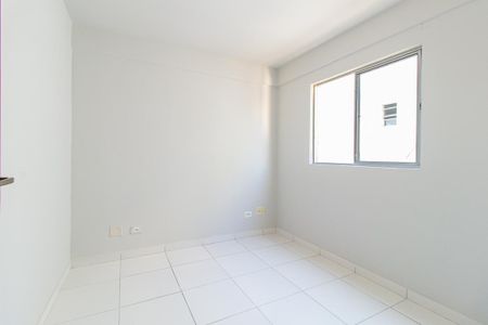 Quarto de apartamento para alugar com 1 quarto, 27m² em Fazendinha, Curitiba