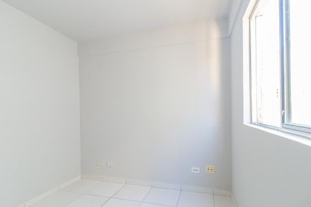 Quarto de apartamento para alugar com 1 quarto, 27m² em Fazendinha, Curitiba