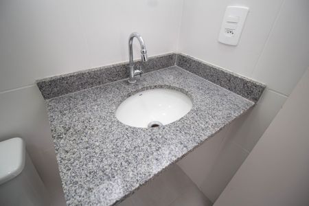 Apartamento para alugar com 36m², 2 quartos e sem vagaBanheiro