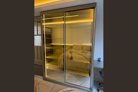 Quarto  de apartamento à venda com 1 quarto, 30m² em Auxiliadora, Porto Alegre