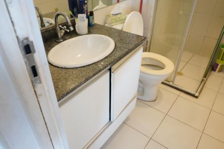 Banheiro de apartamento à venda com 1 quarto, 32m² em Brás, São Paulo