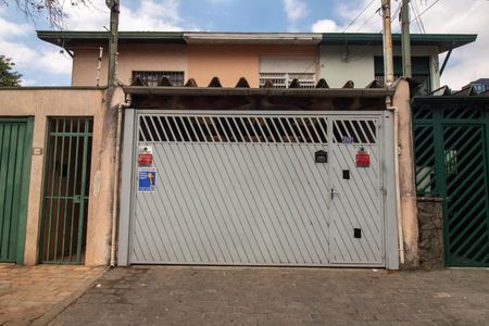 Fachada de casa à venda com 2 quartos, 149m² em Vila Cordeiro, São Paulo