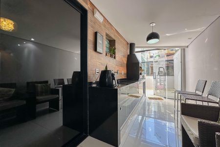 Apartamento à venda com 80m², 2 quartos e 2 vagasVaranda