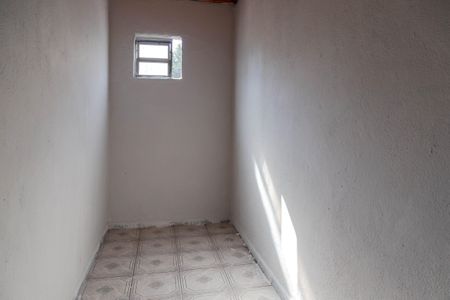 Casa à venda com 150m², 2 quartos e 2 vagasSala