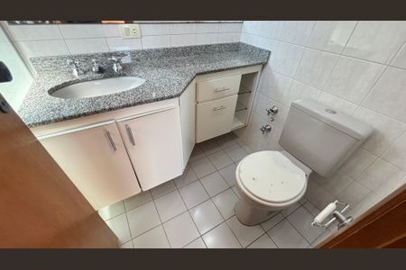Apartamento à venda com 63m², 2 quartos e 1 vaga Apartamento à venda com 63m², 2 quartos e 1 vagaBanheiro da Suíte
