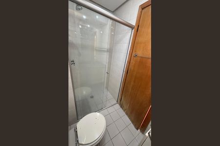 Apartamento à venda com 63m², 2 quartos e 1 vaga Apartamento à venda com 63m², 2 quartos e 1 vagaBanheiro