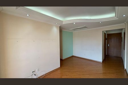 Apartamento à venda com 63m², 2 quartos e 1 vaga Apartamento à venda com 63m², 2 quartos e 1 vagaSala