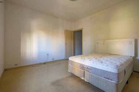 Casa à venda com 284m², 3 quartos e 1 vaga Casa à venda com 284m², 3 quartos e 1 vagaQuarto 1