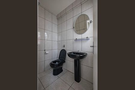 Casa à venda com 284m², 3 quartos e 1 vaga Casa à venda com 284m², 3 quartos e 1 vagaBanheiro de Serviço