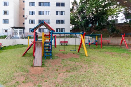 Apartamento à venda com 65m², 3 quartos e sem vagaÁrea comum - Playground