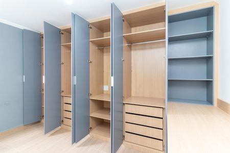 Apartamento à venda com 65m², 3 quartos e sem vagaQuarto 1 - Armários