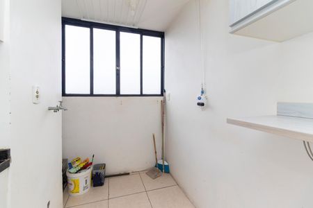 Apartamento à venda com 65m², 3 quartos e sem vagaÁrea de Serviço