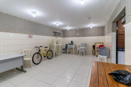 Apartamento à venda com 65m², 3 quartos e sem vagaÁrea comum - Salão de festas