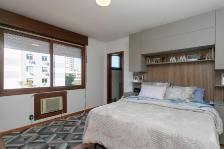 Apartamento à venda com 138m², 3 quartos e 1 vagaSuite