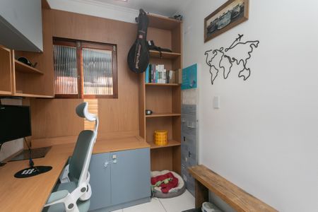 Escritório de apartamento à venda com 3 quartos, 138m² em Jardim do Salso, Porto Alegre