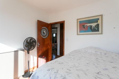 Apartamento à venda com 138m², 3 quartos e 1 vagaQuarto 2