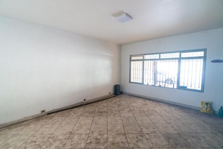 Casa à venda com 300m², 4 quartos e 2 vagas Casa à venda com 300m², 4 quartos e 2 vagasSala