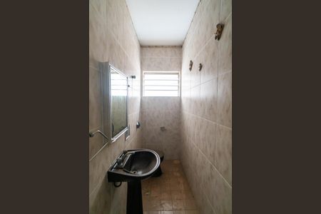 Casa à venda com 300m², 4 quartos e 2 vagas Casa à venda com 300m², 4 quartos e 2 vagasLavabo