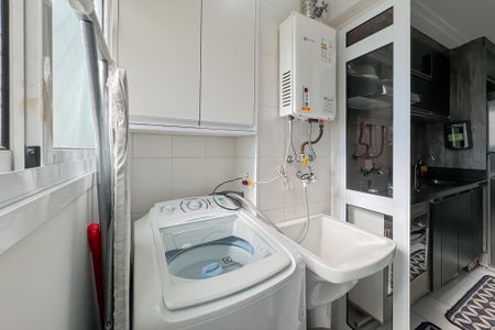 Apartamento à venda com 64m², 3 quartos e 1 vagaÁrea de Serviço