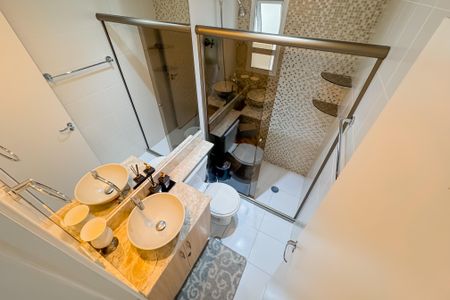 Apartamento à venda com 64m², 3 quartos e 1 vagaBanheiro Corredor