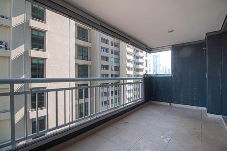 Apartamento à venda com 93m², 2 quartos e 2 vagasVaranda