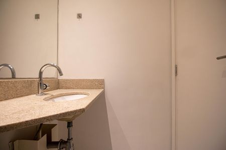 Apartamento à venda com 93m², 2 quartos e 2 vagasBanheiro