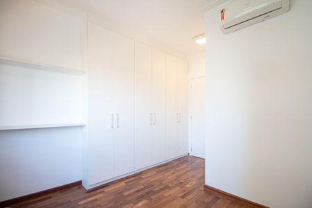 Apartamento à venda com 93m², 2 quartos e 2 vagasSuíte 2