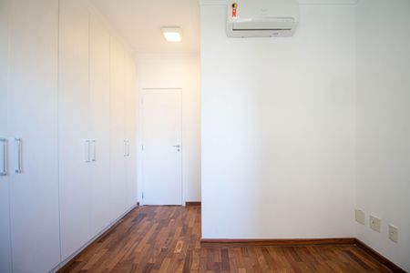 Apartamento à venda com 93m², 2 quartos e 2 vagasSuíte 2