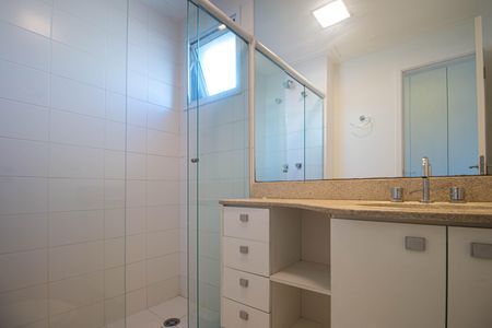Apartamento à venda com 93m², 2 quartos e 2 vagasBanheiro da Suíte 2