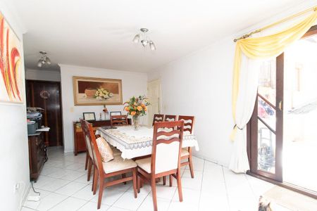 Apartamento para alugar com 142m², 3 quartos e 2 vagasSala