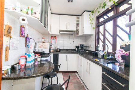 Apartamento para alugar com 142m², 3 quartos e 2 vagasCozinha - Armários