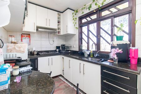 Apartamento para alugar com 142m², 3 quartos e 2 vagasCozinha - Armários