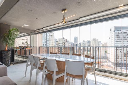 Varanda de apartamento à venda com 2 quartos, 150m² em Moema, São Paulo