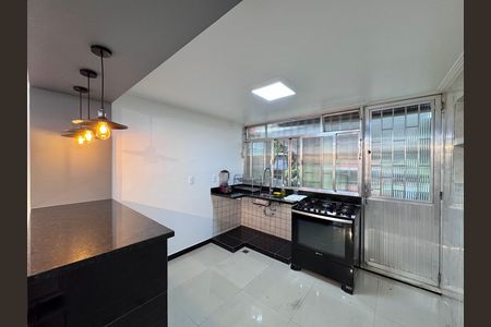 Apartamento para alugar com 60m², 1 quarto e 2 vagas Apartamento para alugar com 60m², 1 quarto e 2 vagasCozinha