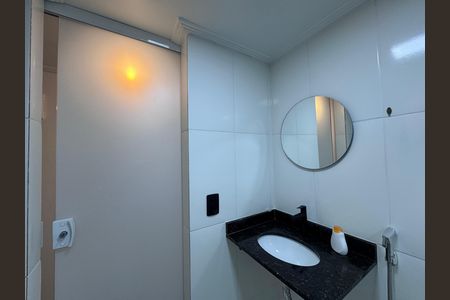 Apartamento para alugar com 60m², 1 quarto e 2 vagas Apartamento para alugar com 60m², 1 quarto e 2 vagasBanheiro
