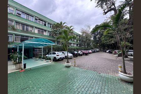 Apartamento para alugar com 60m², 1 quarto e 2 vagas Apartamento para alugar com 60m², 1 quarto e 2 vagasFachada