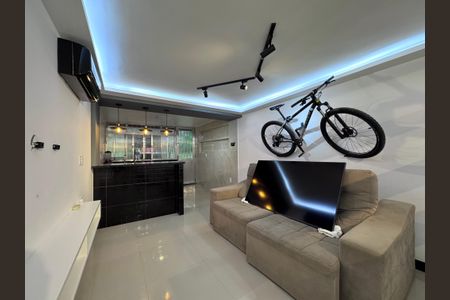 Sala de apartamento para alugar com 1 quarto, 60m² em Vargem Grande, Rio de Janeiro