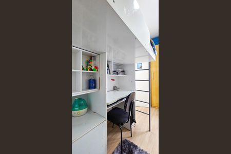 Casa à venda com 140m², 3 quartos e 2 vagas Casa à venda com 140m², 3 quartos e 2 vagasQuarto 1