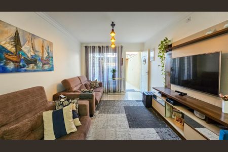 Casa à venda com 140m², 3 quartos e 2 vagas Casa à venda com 140m², 3 quartos e 2 vagasSala