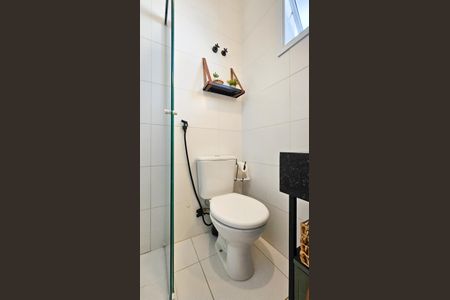 Casa à venda com 140m², 3 quartos e 2 vagas Casa à venda com 140m², 3 quartos e 2 vagasBanheiro da Suíte