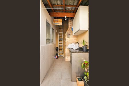 Casa à venda com 140m², 3 quartos e 2 vagas Casa à venda com 140m², 3 quartos e 2 vagasÁrea de Serviço